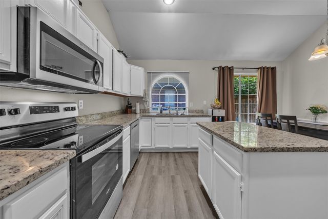 1409 Prentice Street, Arlington, TX 76018