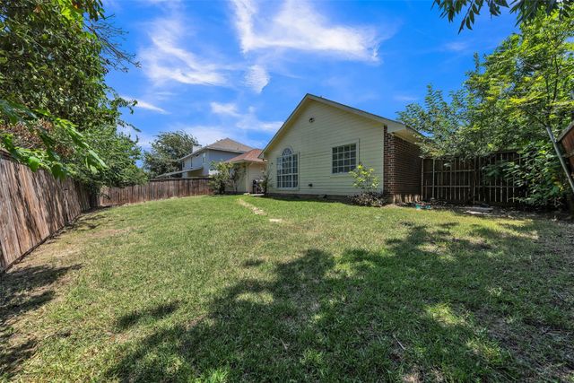 1409 Prentice Street, Arlington, TX 76018