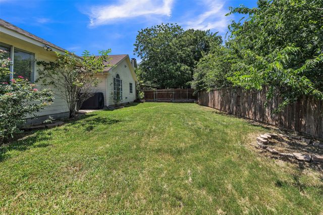 1409 Prentice Street, Arlington, TX 76018