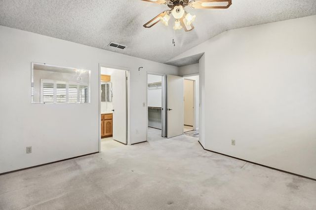 7325 Sunsilver Ln, Sacramento, CA 95828