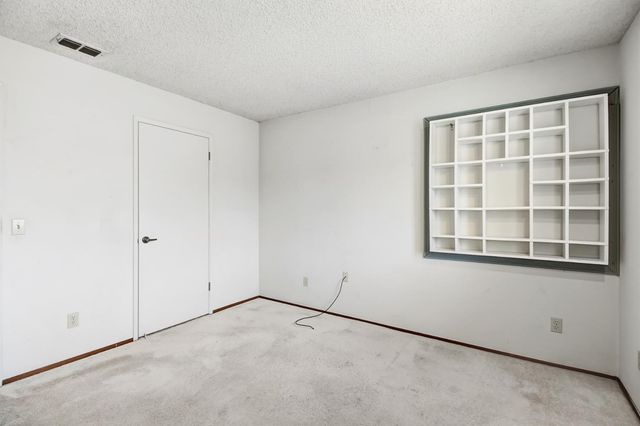 7325 Sunsilver Ln, Sacramento, CA 95828