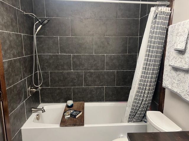 735 Sunset Street SW, Hutchinson, MN 55350