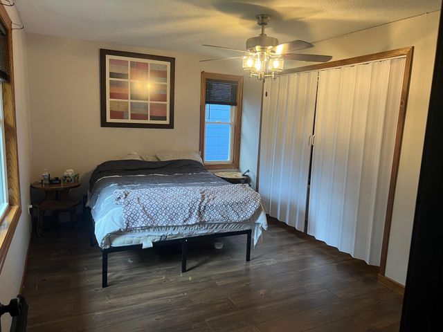 735 Sunset Street SW, Hutchinson, MN 55350