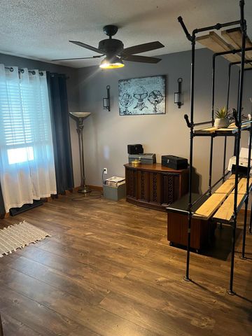 735 Sunset Street SW, Hutchinson, MN 55350