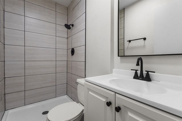 337 Meadowhill Drive, Garland, TX 75043