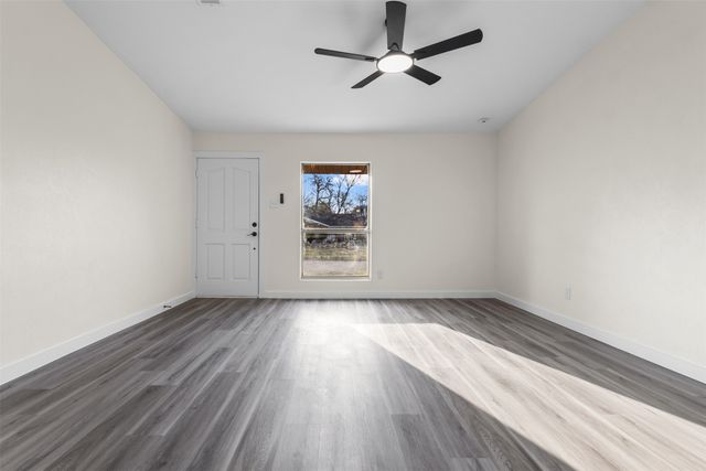 337 Meadowhill Drive, Garland, TX 75043