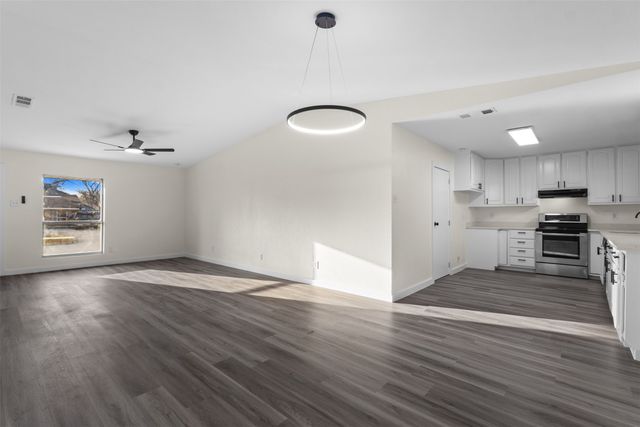 337 Meadowhill Drive, Garland, TX 75043