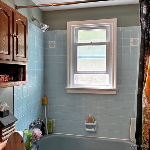 1349 Sisson Drive, North Tonawanda, NY 14120