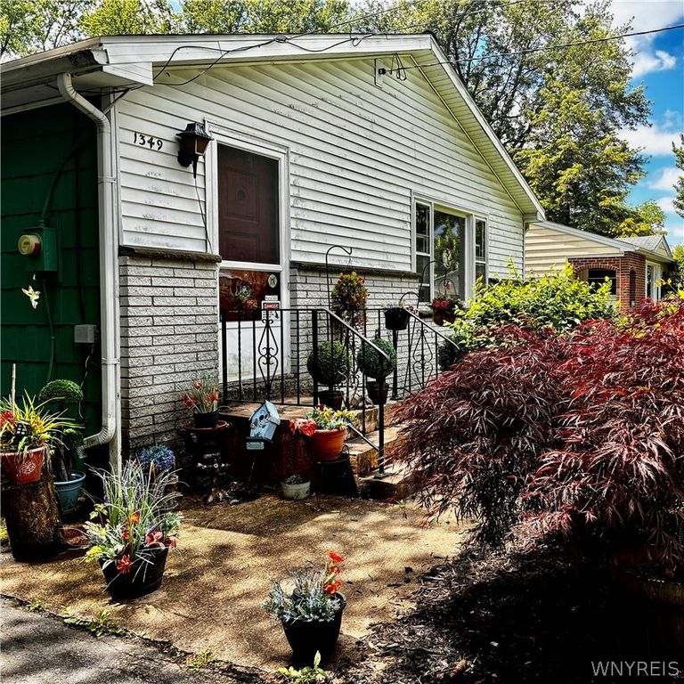 1349 Sisson Drive, North Tonawanda, NY 14120