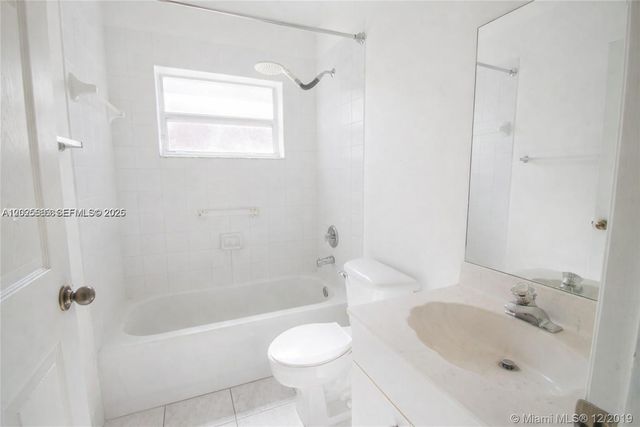 8224 SW 157th Ct, Miami, FL 33193