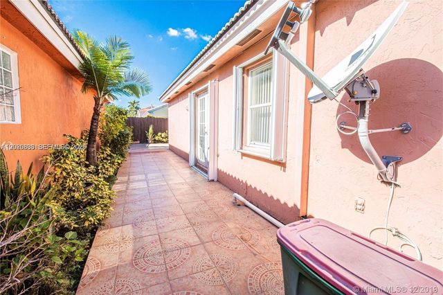8224 SW 157th Ct, Miami, FL 33193
