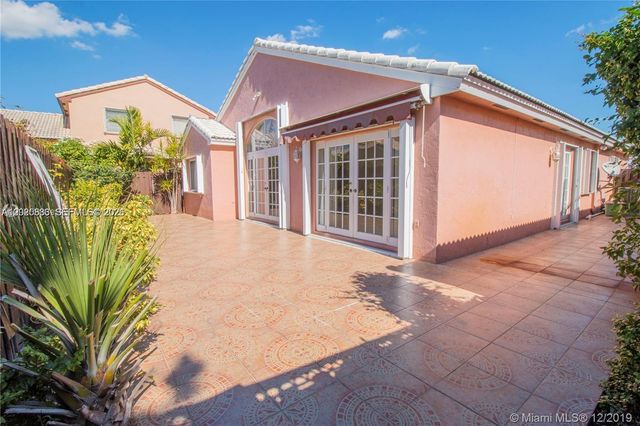 8224 SW 157th Ct, Miami, FL 33193