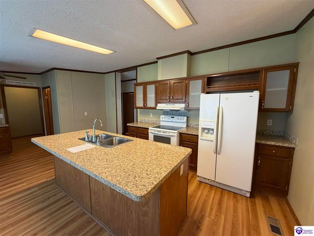 455 Morris Court, Vine Grove, KY 40175