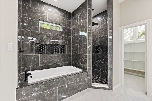 702 Linkcrest Drive, Duncanville, TX 75137