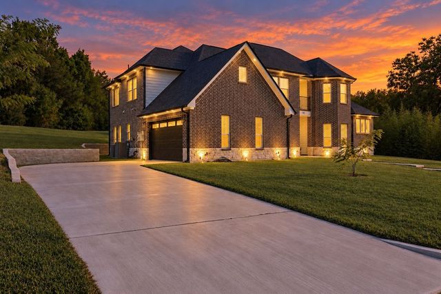 702 Linkcrest Drive, Duncanville, TX 75137