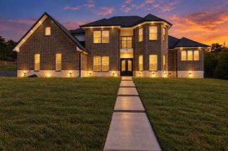 702 Linkcrest Drive, Duncanville, TX 75137