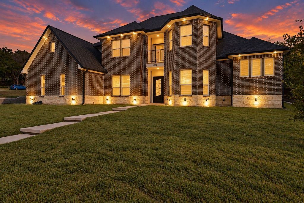 702 Linkcrest Drive, Duncanville, TX 75137 — photo 2