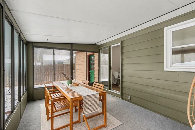 1527 Kingston Avenue, Kalamazoo, MI 49001