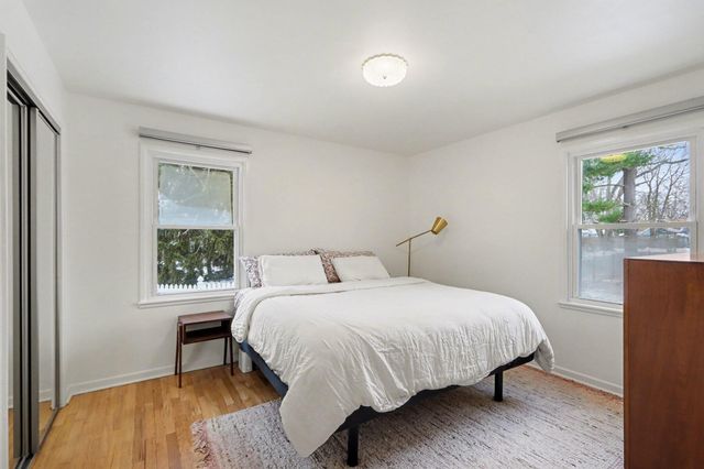 1527 Kingston Avenue, Kalamazoo, MI 49001