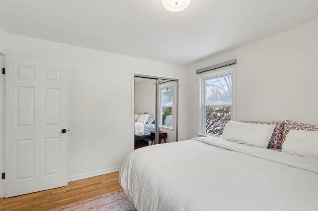 1527 Kingston Avenue, Kalamazoo, MI 49001