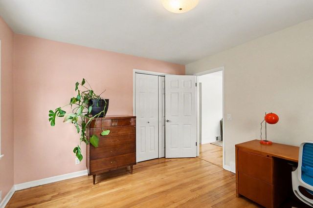 1527 Kingston Avenue, Kalamazoo, MI 49001