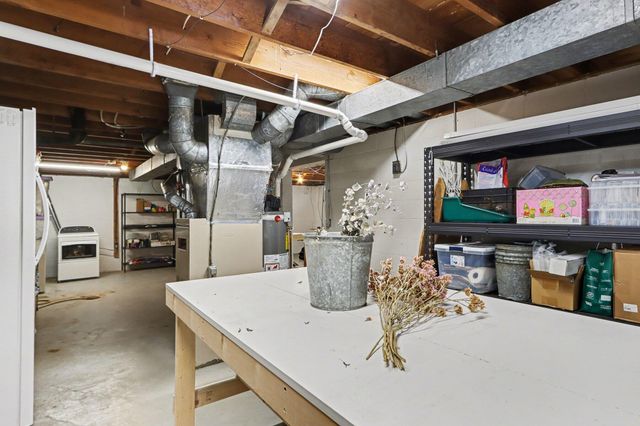 1527 Kingston Avenue, Kalamazoo, MI 49001