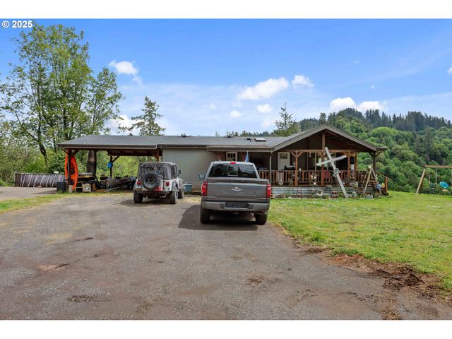 63562 DANIELS CREEK Rd, Coos Bay, OR 97420