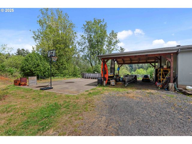 63562 DANIELS CREEK Rd, Coos Bay, OR 97420