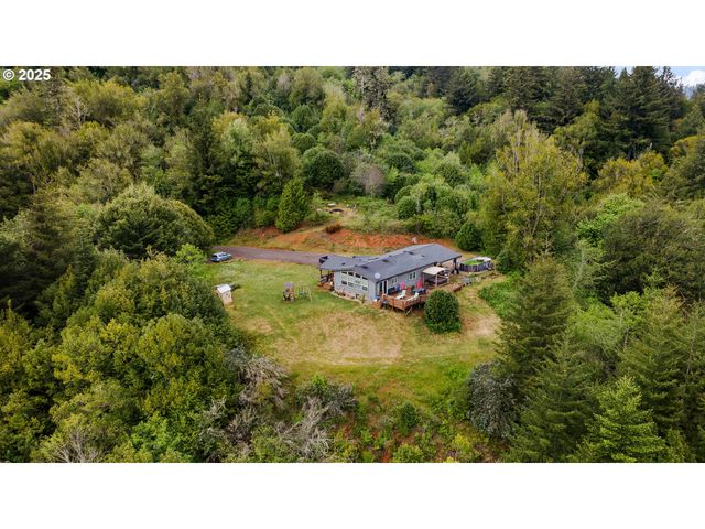 63562 DANIELS CREEK Rd, Coos Bay, OR 97420