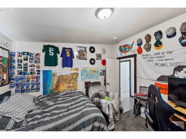 63562 DANIELS CREEK Rd, Coos Bay, OR 97420