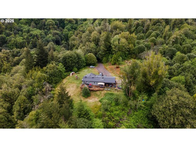 63562 DANIELS CREEK Rd, Coos Bay, OR 97420