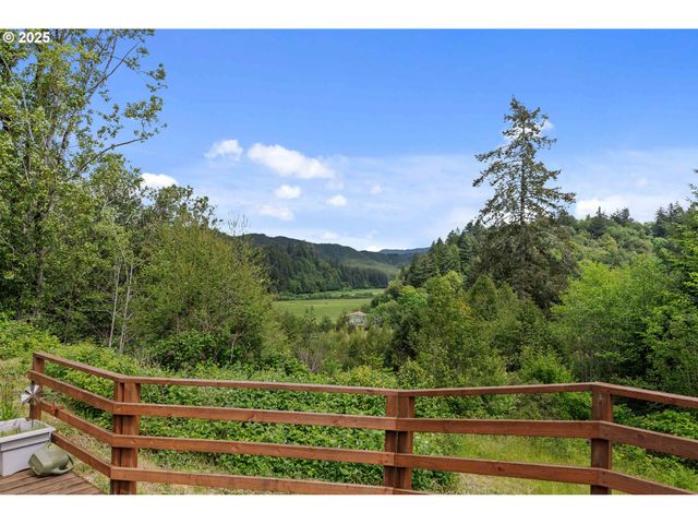63562 DANIELS CREEK Rd, Coos Bay, OR 97420