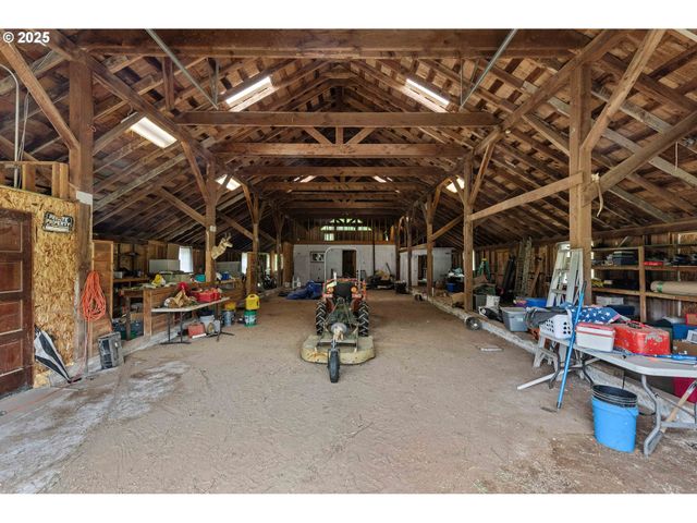 63562 DANIELS CREEK Rd, Coos Bay, OR 97420