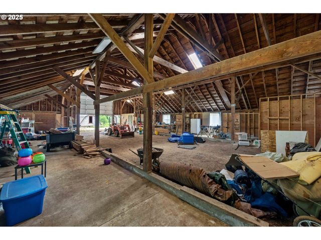 63562 DANIELS CREEK Rd, Coos Bay, OR 97420