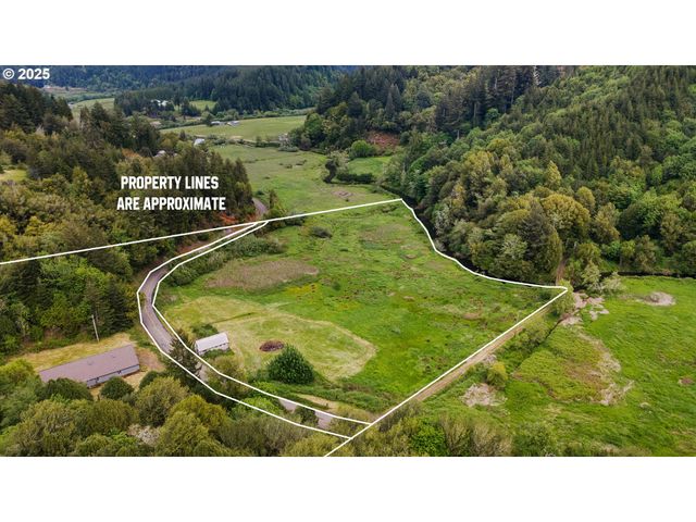 63562 DANIELS CREEK Rd, Coos Bay, OR 97420