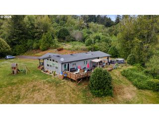 63562 DANIELS CREEK Rd, Coos Bay, OR 97420
