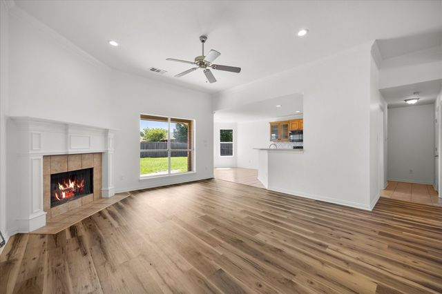509 E Church Street, Forney, TX 75126