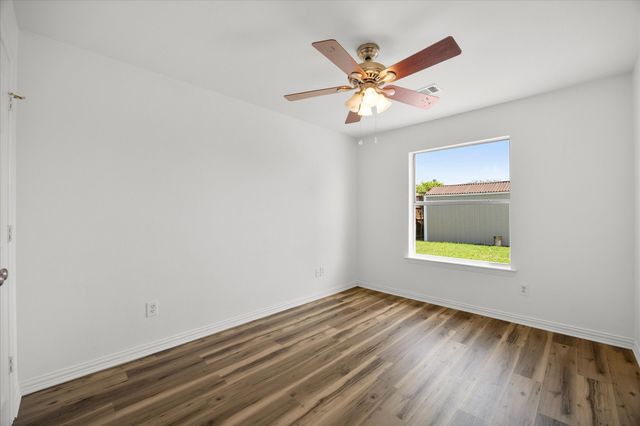 509 E Church Street, Forney, TX 75126