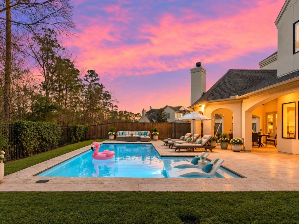 64 S Parkgate Circle, The Woodlands, TX 77381