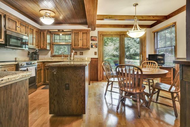 W210N11135 Mountbrooke DRIVE, Germantown, WI 53022