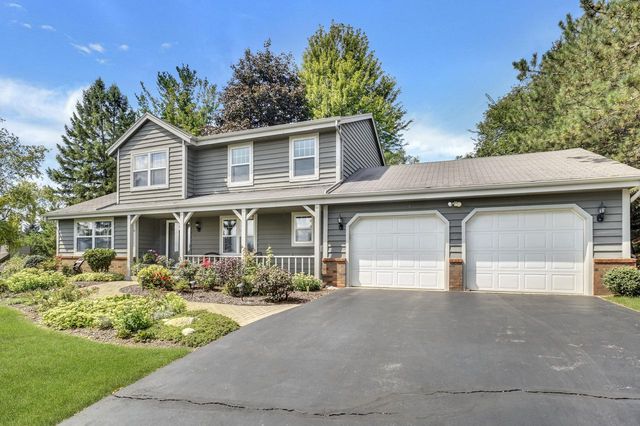 W210N11135 Mountbrooke DRIVE, Germantown, WI 53022