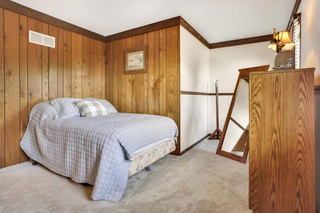 W210N11135 Mountbrooke DRIVE, Germantown, WI 53022