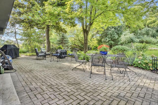 W210N11135 Mountbrooke DRIVE, Germantown, WI 53022