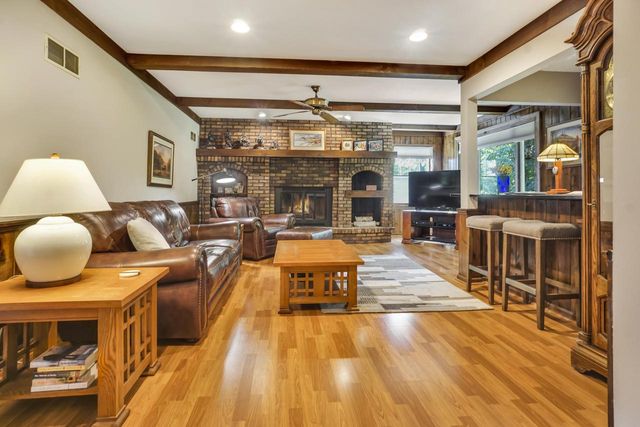 W210N11135 Mountbrooke DRIVE, Germantown, WI 53022