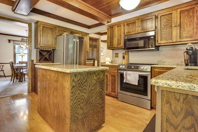 W210N11135 Mountbrooke DRIVE, Germantown, WI 53022