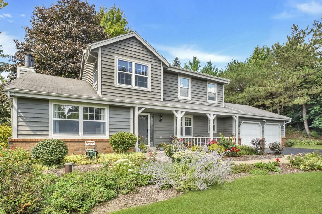 W210N11135 Mountbrooke DRIVE, Germantown, WI 53022