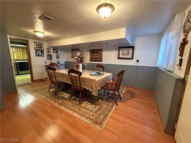 36360 Sunset Drive, Eastlake, OH 44095