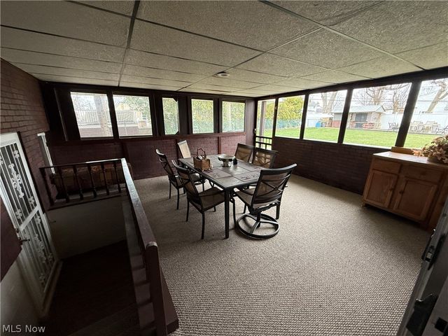 36360 Sunset Drive, Eastlake, OH 44095