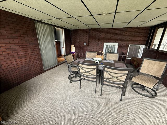 36360 Sunset Drive, Eastlake, OH 44095