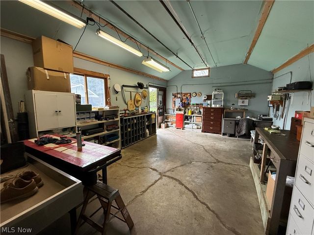 36360 Sunset Drive, Eastlake, OH 44095